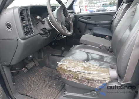 2005 GMC Sierra 2500Hd Work Truck z USA, uszkodzony, nr VIN 1GTHK24U75E226598